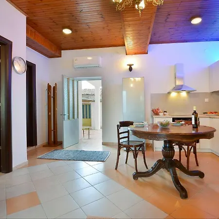 Holiday home Balukas House Dragotina